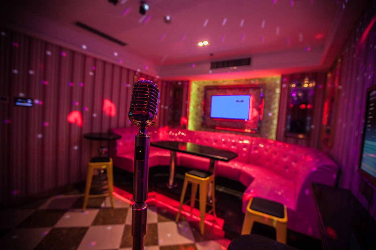 ktv装修常用设备解析 - 舞台灯光音响,led显示屏,led照明灯,灯光音响